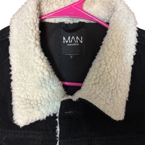 Boohoo MAN Corduroy jacket in Black - Picture 3 of 3